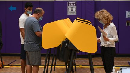 Vote par anticipation à Beverly Hills, en Californie (Etats-Unis) le 30 octobre 2020 (ROBYN BECK / AFP)