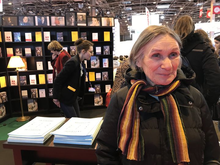 Madeleine, sur le stand des Flâneries littéraires du salon Livre Paris
 (Laurence Houot / Culturebox)