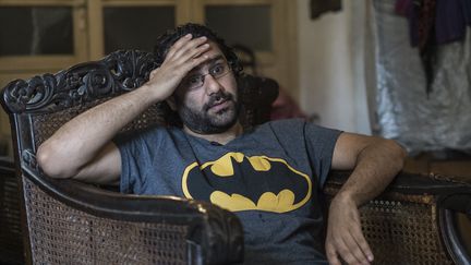 L'activiste&nbsp;&nbsp;Alaa Abdel Fattah, chez lui, au Caire le 17 mai 2019 (KHALED DESOUKI / AFP)