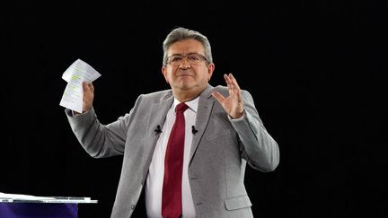 Jean-Luc Mélenchon, le 5 avril 2022, lors de son dernier meeting avant le premier tour, à&nbsp;Lille (Nord). (JAAK MOINEAU / HANS LUCAS / AFP)