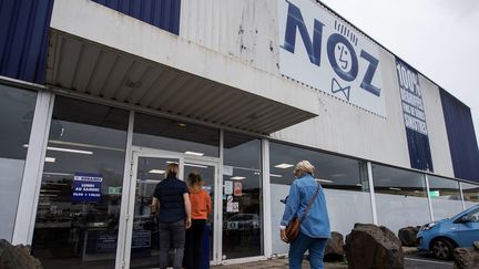 L'entrée d'un magasin Noz à Caen en septembre 2022. (MARTIN ROCHE / OUEST-FRANCE / MAXPPP)