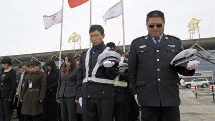 Toute la Chine a observé trois minutes de silence le 21 avril 2010 une semaine après le séisme qui a fait 2064 morts (AFP)