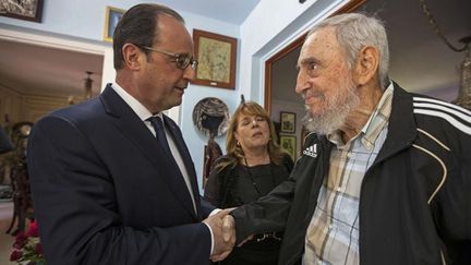 &nbsp; (François Hollande avec Fidel Castro © SIPA|AP|Alex Castro)