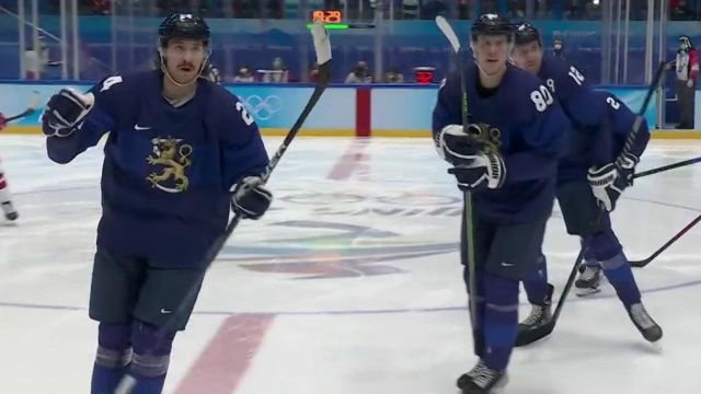 Après une finale disputée, ce sont les Finlandais qui s'imposent face au Comité Olympique de Russie (2-1), et qui remportent la médaille d'or dans ces Jeux.