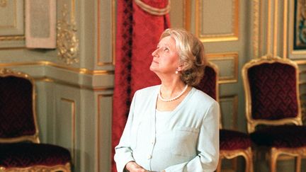 Bernadette Chirac, la femme de l'ancien président Jacques Chirac, à l'Elysée à Paris le 17 mai 1995. (GEORGES BENDRIHEM / AFP)