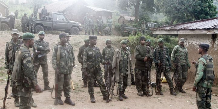 Eléments de l'armée congolaise déployés à Rutshuru, village de l'est de la RDC.  (REUTERS/Kenny Katombe  )