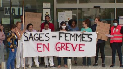 Santé : manque de personnel et de reconnaissance, les sage-femmes en grève