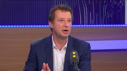 Yannick Jadot, candidat écologiste&nbsp;à la présidentielle, invité de franceinfo samedi 4 février&nbsp; (RADIO FRANCE / FRANCEINFO)