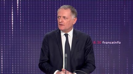 Philippe Juvin, conseiller santé de Valérie Pécresse pour la présidentielle, était dimanche 30 janvier l'invité du 8h30 franceinfo.&nbsp; (FRANCEINFO)