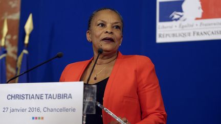 Christiane Taubira devant&nbsp;la presse, au ministère de la Justice, le 27 janvier 2016.
 (KENZO TRIBOUILLARD / AFP)