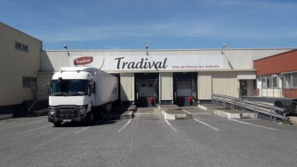 Une cinquantaine de cas de contamination ont été découverts parmi les salariés de l'abattoir Tradival, à Fleury-les-Aubrais (Loiret). (ANTOINE DENÉCHÈRE / FRANCE-BLEU ORLÉANS / MAXPPP)