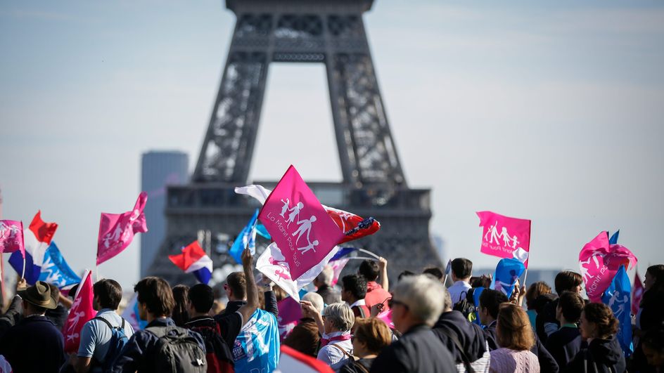 Manif Pour Tous Le Défilé Organisé à Paris Résumé En Cinq Vidéos