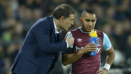 Slaven Bilic, le manager de West Ham (à gauche), aux côtés de Dimitri Payet. ( IAN TUTTLE / BACKPAGE IMAGES LTD)