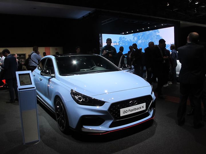 L'i30 Fastback N chez Hyundai, l'un des constructeurs le plus polyvalent au niveau des motorisations. (SERGE MARTIN FRANCE INFO)