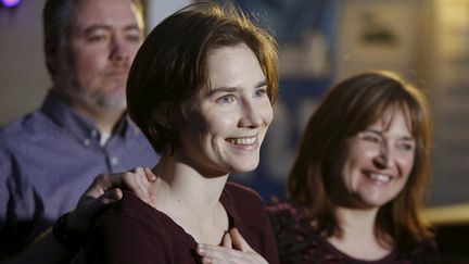 &nbsp; (Amanda Knox soulagée devant la presse après son acquittement ©  REUTERS/Jason Redmond)