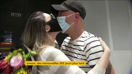 Séparé par le coronavirus 202 jours, un couple se retrouve