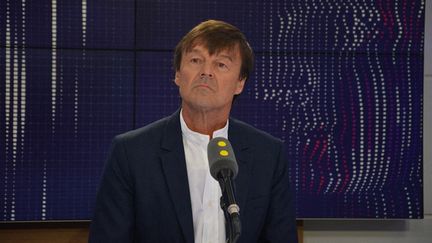 Nicolas Hulot, alors ministre de la Transition écologique, à franceinfo le 30 août 2017 (JEAN-CHRISTOPHE BOURDILLAT / FRANCE-INFO)