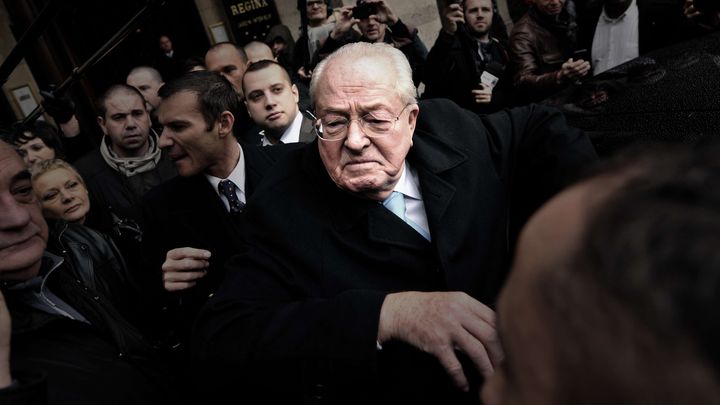 Jean-Marie Le Pen, 83 ans, participant ici aux c&eacute;l&eacute;brations du 600e anniversaire de Jeanne d'Arc, le 7 janvier 2012 &agrave; Paris. (AUDE OSNOWYCZ / SIPA)