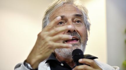 Jean-Paul Dubois, écrivain à Toulouse lors d'un débat le 16 septembre 2016 (REMY GABALDA / AFP)