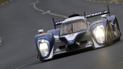 La Peugeot 908 N.8