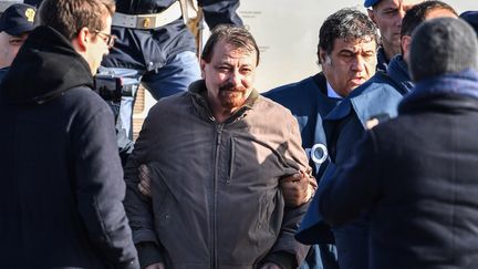 Cesare Battisti, le 14 janvier 2019 à son arrivée à Rome (Italie). (ALBERTO PIZZOLI / AFP)