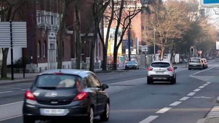 Automobile : la carte grise, moins chère dans les Hauts-de-France (FRANCE 2)