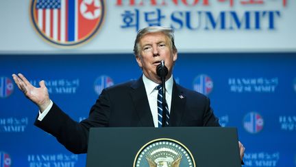 Le président américain Donald Trump donne une conférence de presse après le sommet de Hanoï (Vietnam), le 28 février 2019. (SAUL LOEB / AFP)