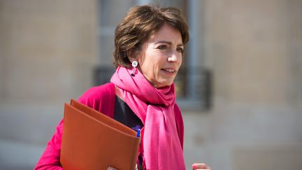 La ministre de la Sant&eacute; et des Affaires sociales, Marisol Touraine, le 17 avril 2013 &agrave; Paris. (BERTRAND LANGLOIS / AFP)