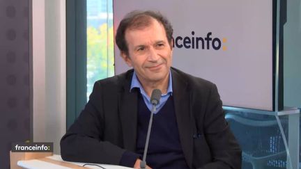 Daniel Cohen, économiste et auteur du livre&nbsp;"Homo numericus", était l'invité de franceinfo le 6 octobre 2022. (FRANCEINFO)