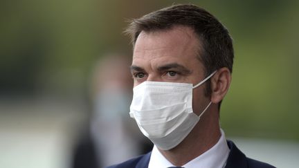 Le ministre des Solidarités et de la Santé, Olivier Véran, le 27 août 2020 à Paris.&nbsp; (ERIC PIERMONT / AFP)