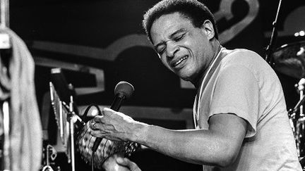 Al Jarreau, chanteur et percussionniste, au festival de jazz de Montreux, en Suisse, le 15 juillet 1986
 (Jean-Guy Python / Keystone / MaxPPP)