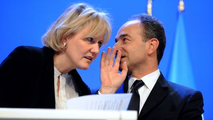 Nadine Morano et Jean-Fran&ccedil;ois Cop&eacute; lors d'un meeting de l'UMP, le 28 janvier 2012 &agrave; Paris. (JOHANNA LEGUERRE / AFP)