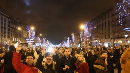 &nbsp; (55.000 policiers et gendarmes mobilisés en France pour surveiller le réveillon © MaxPPP)