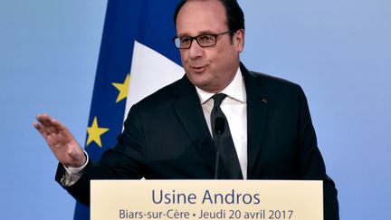 François Hollande à&nbsp;Biars-sur-Cère (Lot), le 20 avril 2017. (PASCAL PAVANI / AFP)