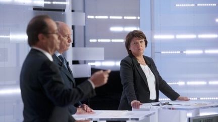 Martine Aubry et François Hollande sur le plateau de "Des paroles et des actes" de France 2. (AFP - Fred Dufour)