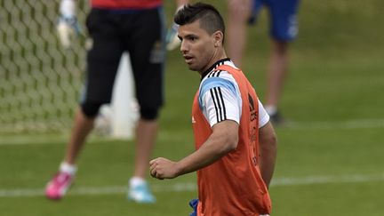 Le buteur argentin Sergio Aguero s'entraîne à nouveau avec le groupe