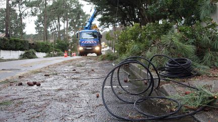 &nbsp; (27.500 foyers privés d'électricité dans le Sud-Ouest de la France  © Sipa)