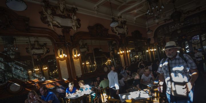 Café Majestic, Porto, le 25 juillet 2016.
 (MIGUEL RIOPA / AFP)