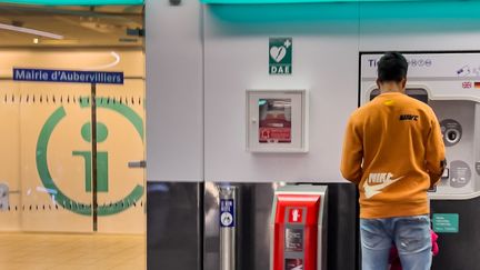 Une station de métro à Aubervilliers (Seine-Saint-Denis), le 17 septembre 2022. (SANDRINE MARTY / HANS LUCAS / AFP)