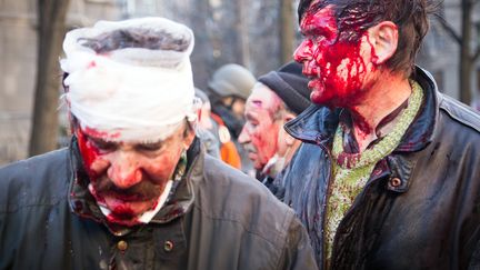 Au moins 25 sont mortes dans ces violents affrontements. Et quelques 241 personnes ont &eacute;t&eacute; hospitalis&eacute;es, parmi lesquelles 79 policiers et cinq journalistes, selon le minist&egrave;re de la Sant&eacute; ukrainien.&nbsp; (OLEKSANDR RATUSHNIAK / AFP)