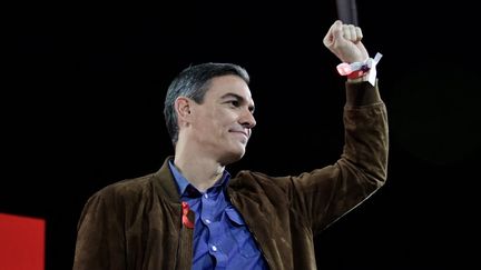 Le Premier ministre espagnol Pedro Sanchez lors du 41e congrès du Parti socialiste ouvrier espagnol (PSOE) à Séville, le 1er décembre 2024. (CRISTINA QUICLER / AFP)