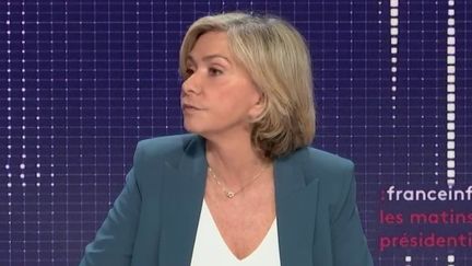 Valérie Pécresse, candidate LR à l'élection présidentielle, était l'invitée des "matins présidentiels" le lundi 10 janvier 2022. (FRANCEINFO / RADIOFRANCE)