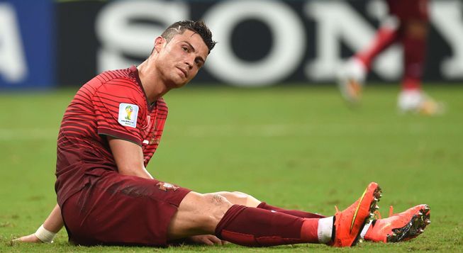 &nbsp; (Cristiano Ronaldo et ses coéquipiers sont passés à un cheveu de l'élimination ce dimanche face aux Etats-Unis  (2-2) © Sipa)