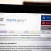 En plus du site des services des impôts, l'application mobile "impots.gouv" permettra de remplir sa déclaration. (THIBAUT DURAND / HANS LUCAS / AFP)