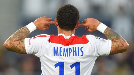 Memphis Depay, le capitaine de l'OL, dimanche 24 mai 2021, à l'occasion de la 38e et dernière journée de Ligue 1. (NICOLAS TUCAT / AFP)