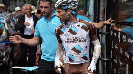 Jean-Christophe Péraud et ses pansements (AG2R-La Mondiale) (DAVID STOCKMAN / BELGA MAG)