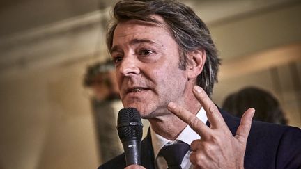 L'ancien ministre François Baroin lors d'un meeting de la candidate à la mairie de Paris Rachida Dati, le 25 février 2020. (ANTONIN BURAT / HANS LUCAS / AFP)