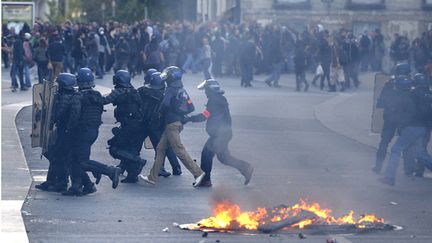 &nbsp; (Des affrontements ont éclaté entre 200 manifestants et les forces de l'ordre à Nantes © Maxppp)