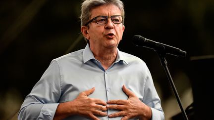 Jean-Luc Mélenchon donne un discours à l'université d'été de la France insoumise à Marseille (Bouches-du-Rhône), le 25 août 2018. (CHRISTOPHE SIMON / AFP)