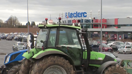 Colère des agriculteurs : les actions ciblant la grande distribution se multiplient